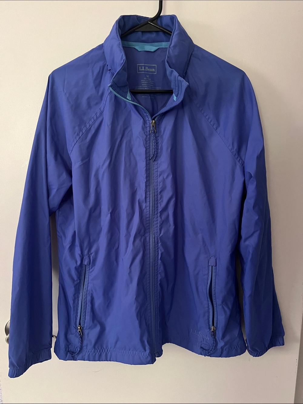 LL Bean Womens Trail Model Rain Jacket Blue Windbreaker Stowaway Hood M OKBA4
